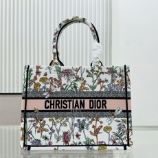 Dior Shopping Bags